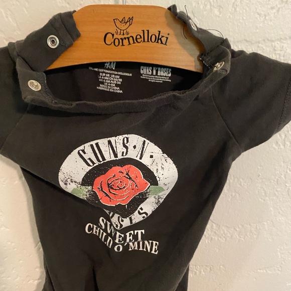 H&M Guns and Roses Set (4-6 Months) - Picture 5 of 9
